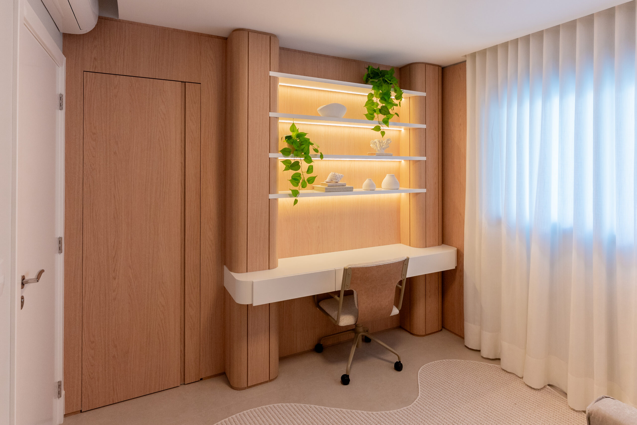 Suíte reversível (home office)